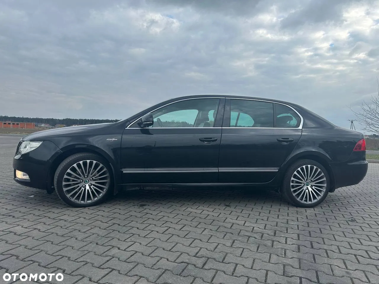 Skoda Superb 2.0 TDI L&K DSG - 5