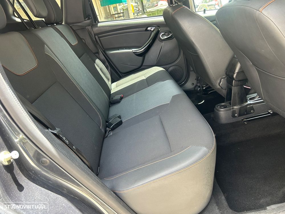 Dacia Duster 1.5 dCi Prestige - 17