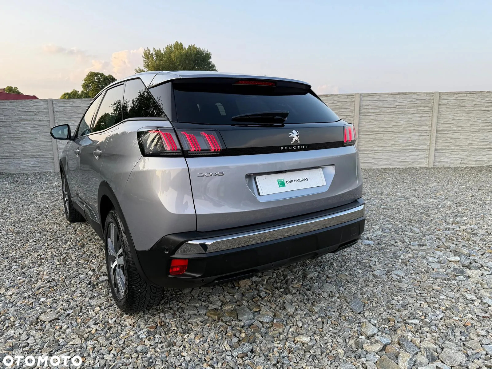 Peugeot 3008 PureTech 130 Stop & Start GPF Allure Pack - 10