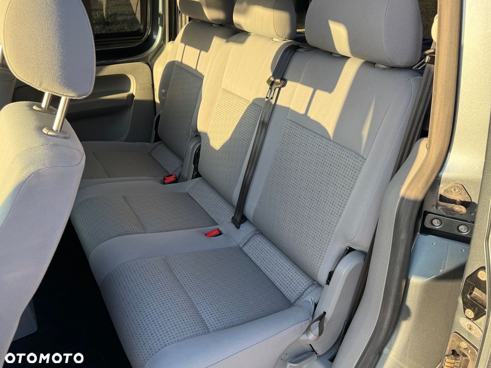 Volkswagen Caddy Life - 21