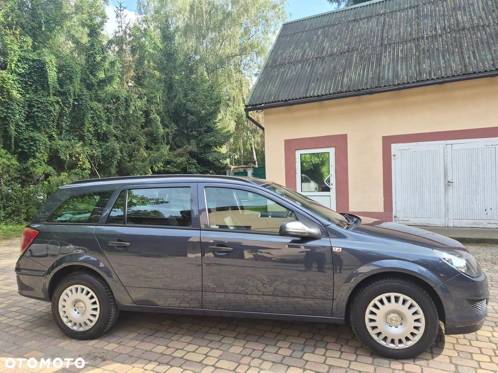 Opel Astra 1.4 Essentia - 3