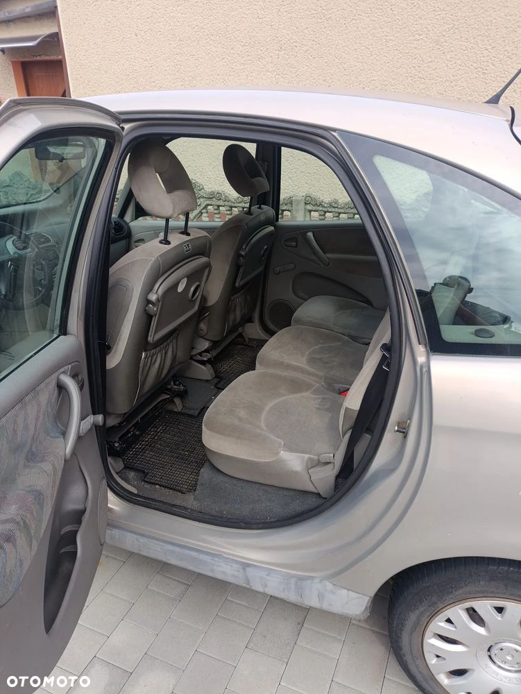 Citroën Xsara Picasso - 13
