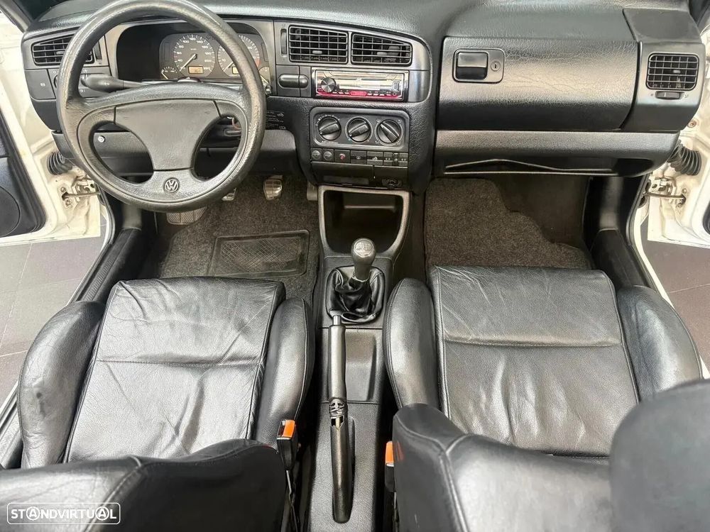 VW Golf Cabriolet - 10