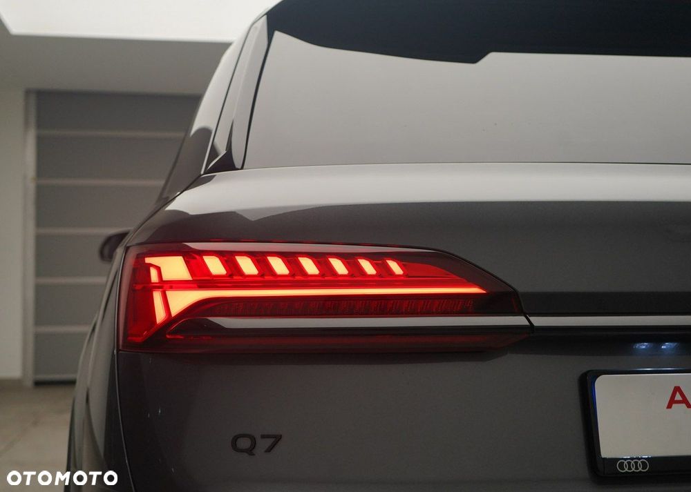 Audi Q7 - 11