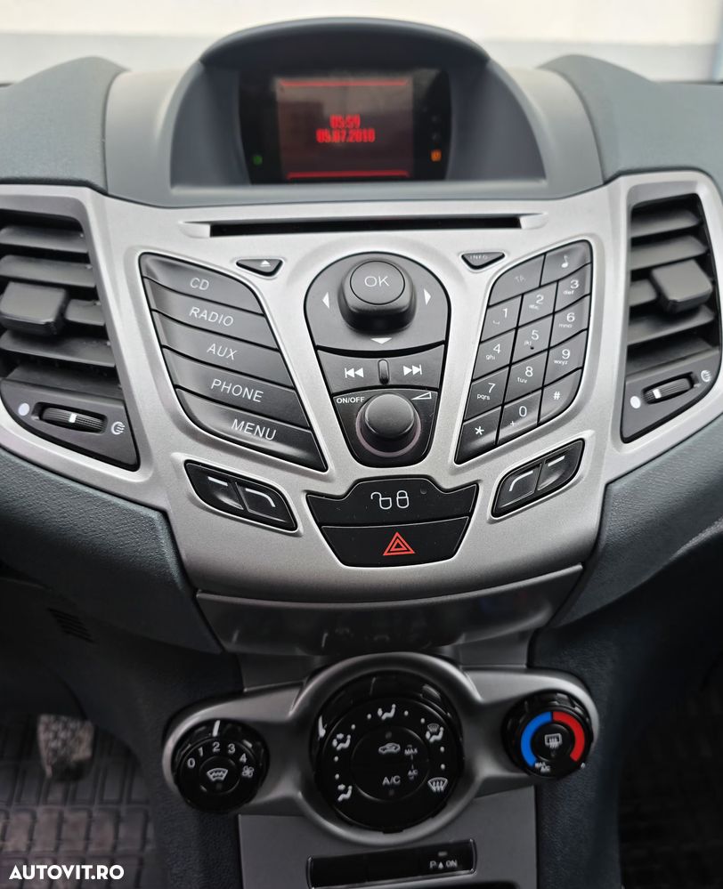 Ford Fiesta - 19