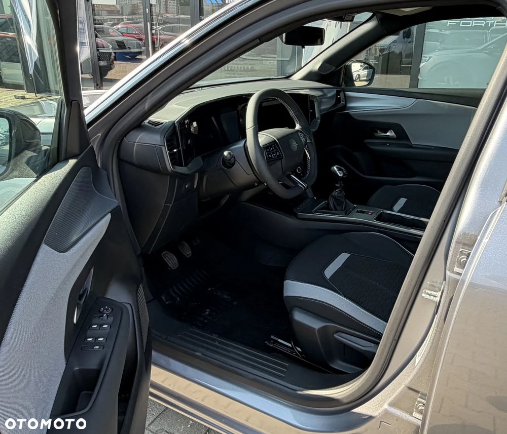 Opel Mokka 1.2 T Business Edition S&S - 10