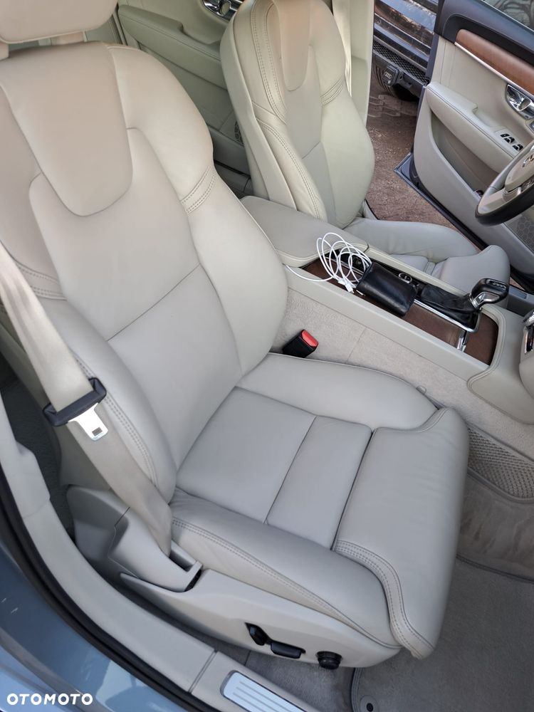 Volvo S90 D5 SCR AWD Inscription - 4