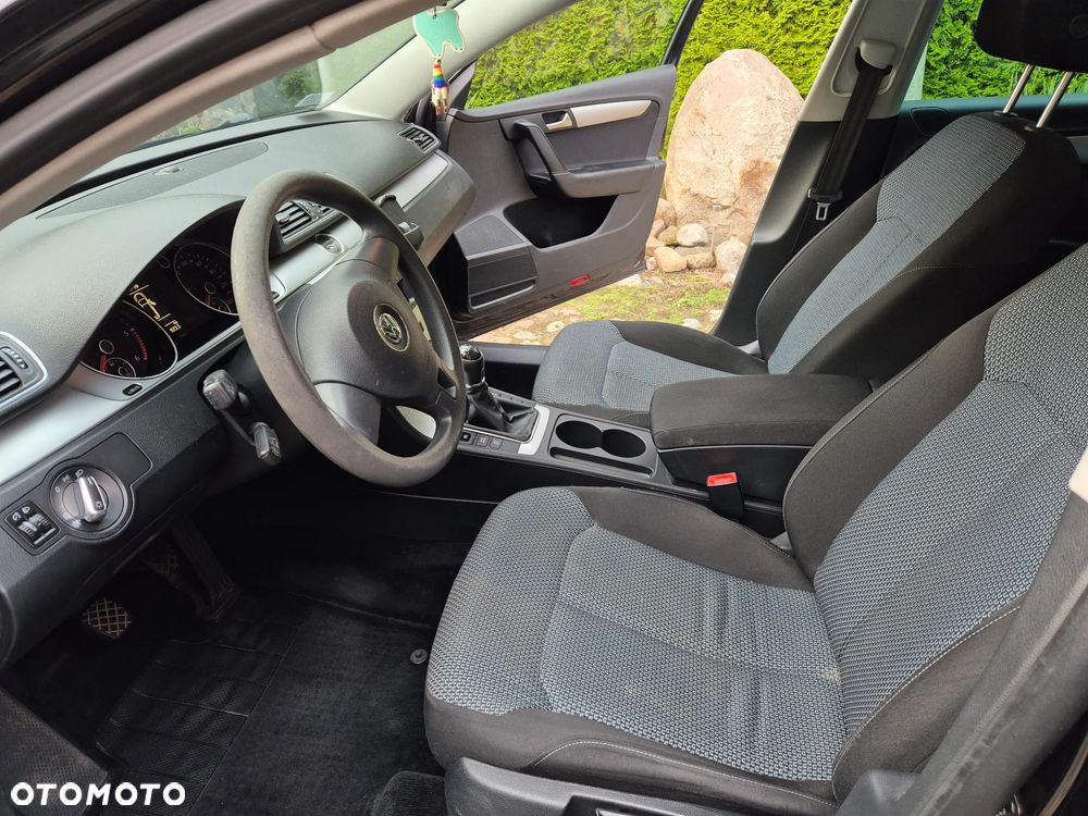 Volkswagen Passat 1.6 TDI Trendline - 3