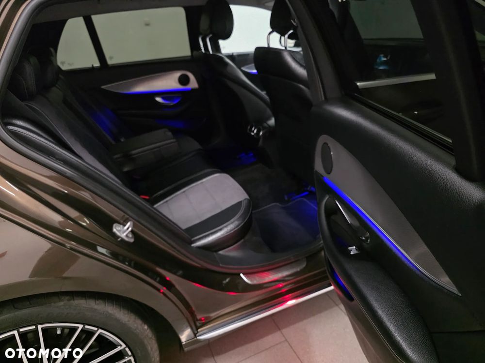 Mercedes-Benz Klasa E 220 d 9G-TRONIC AMG Line - 31