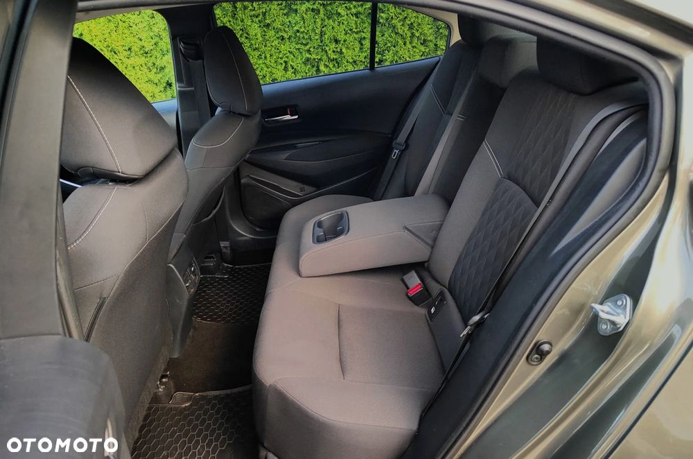 Toyota Corolla - 11