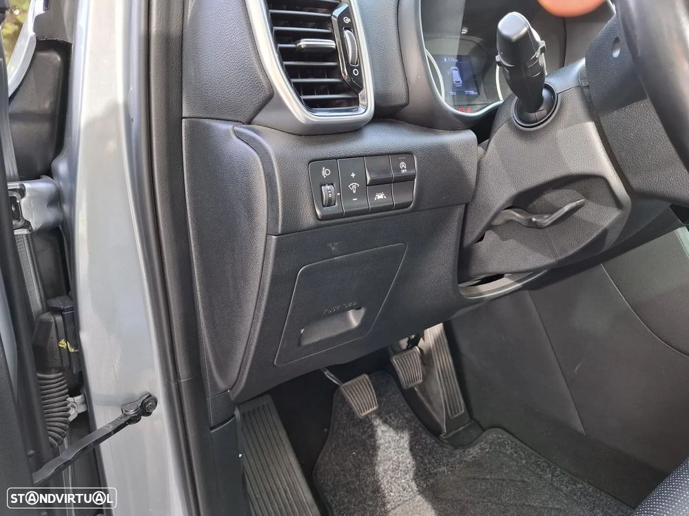 Kia Sportage 1.6 CRDI ISG TX - 11