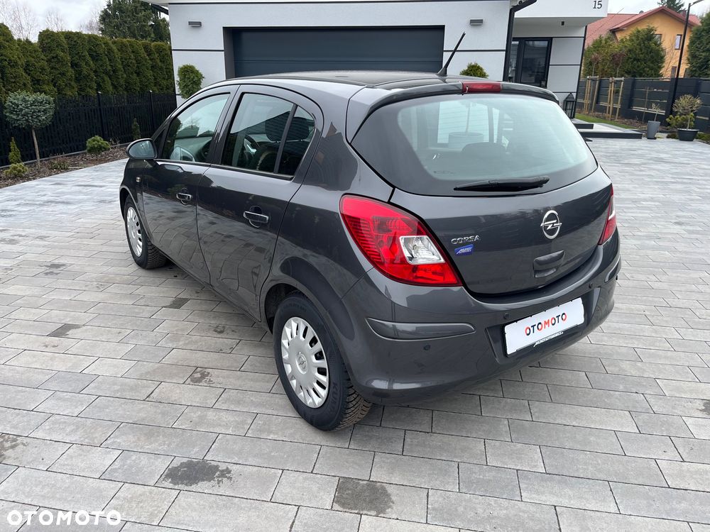 Opel Corsa 1.2 16V Enjoy - 4