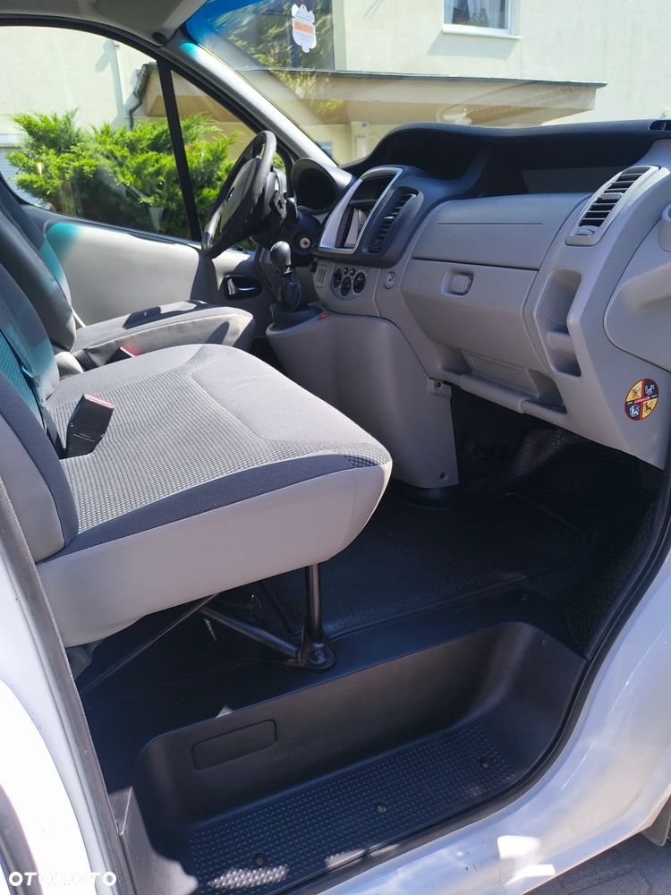 Opel Vivaro L2H1 2.9t Essentia - 21