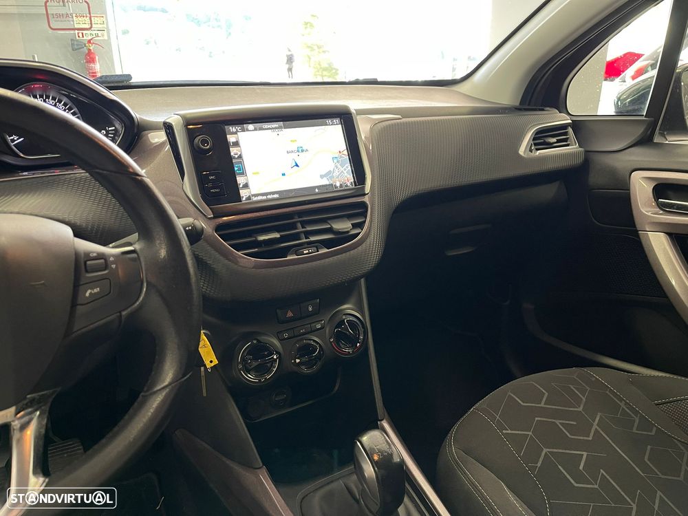 Peugeot 2008 PureTech 82 Style - 11