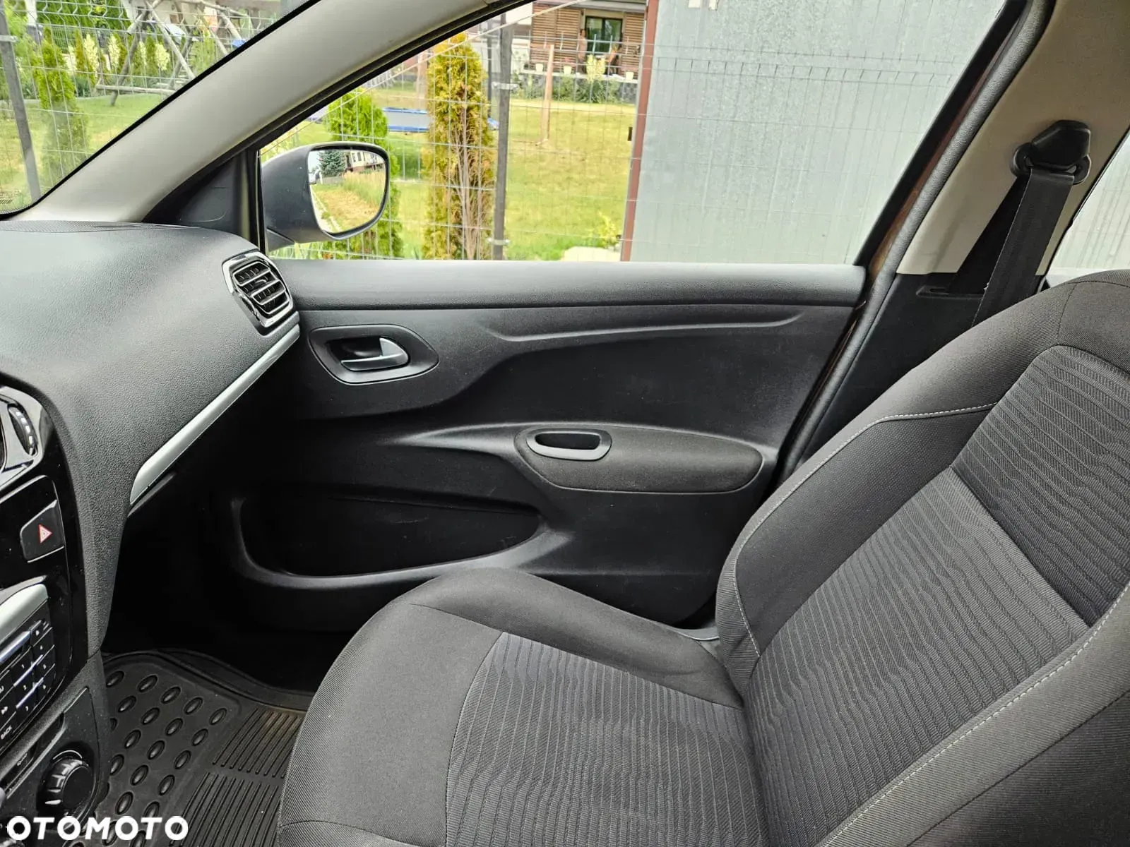 Peugeot 301 1.6 VTi Active - 13