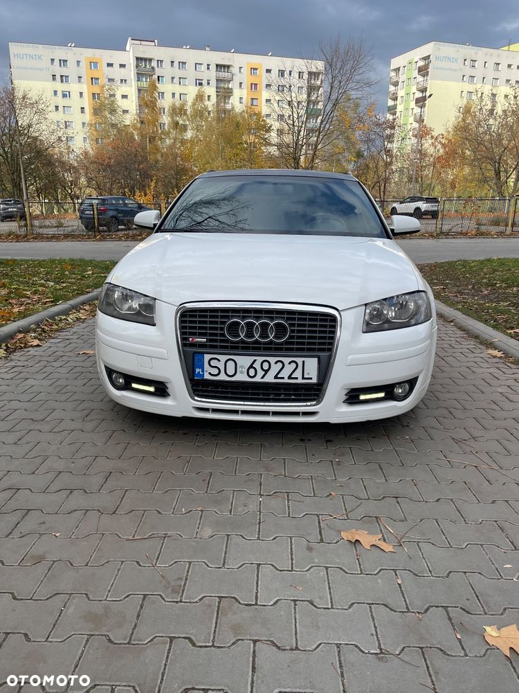 Audi A3 Sportback - 1