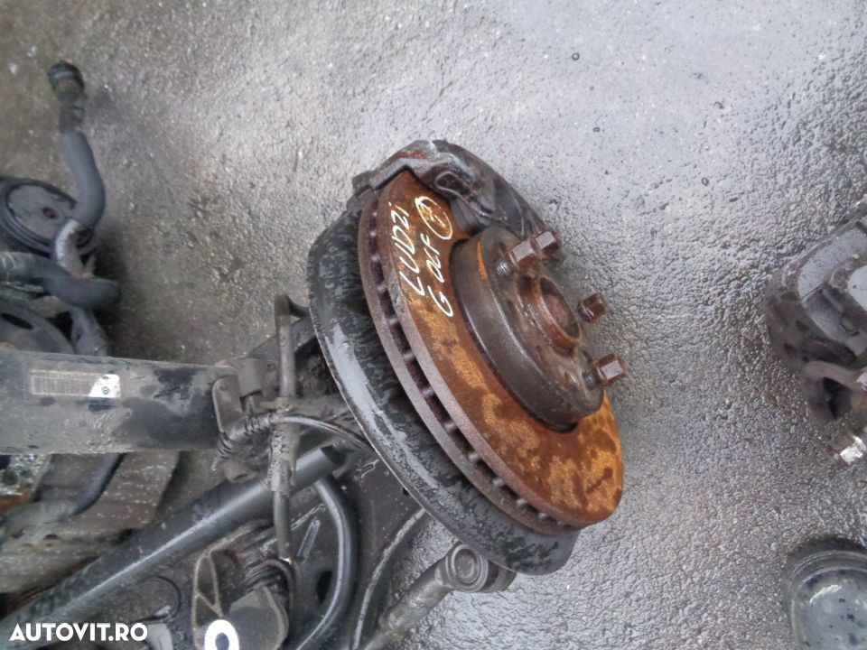 Vand Fuzeta Fata Dreapta  Volkswagen Golf 6 1.4 TSI 122 CP din 2009 - 1