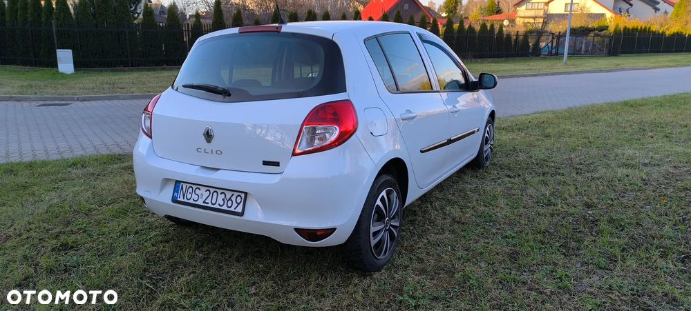 Renault Clio 1.2 16V Expression - 6