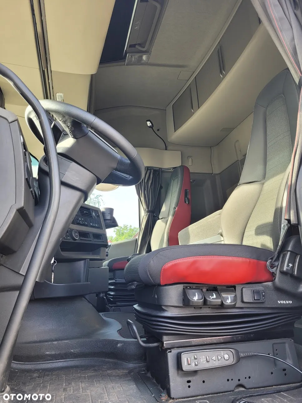 Volvo FH 4 ; HDS ; Palfinger ; Fassi ; Hiab ;Atlas ; MKG - 17