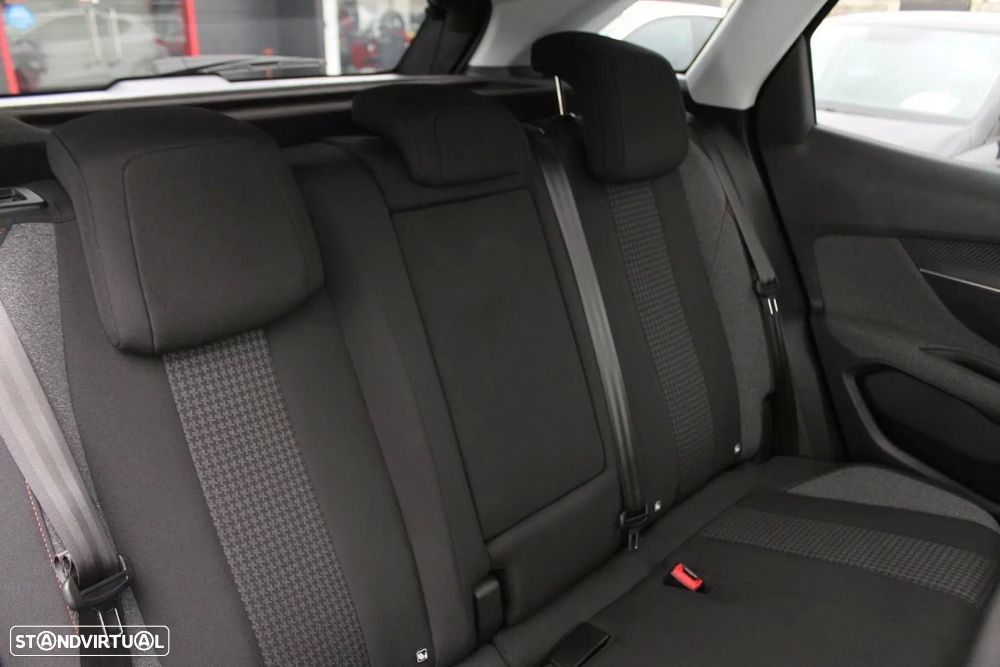 Peugeot 3008 1.6 BlueHDi Active - 11