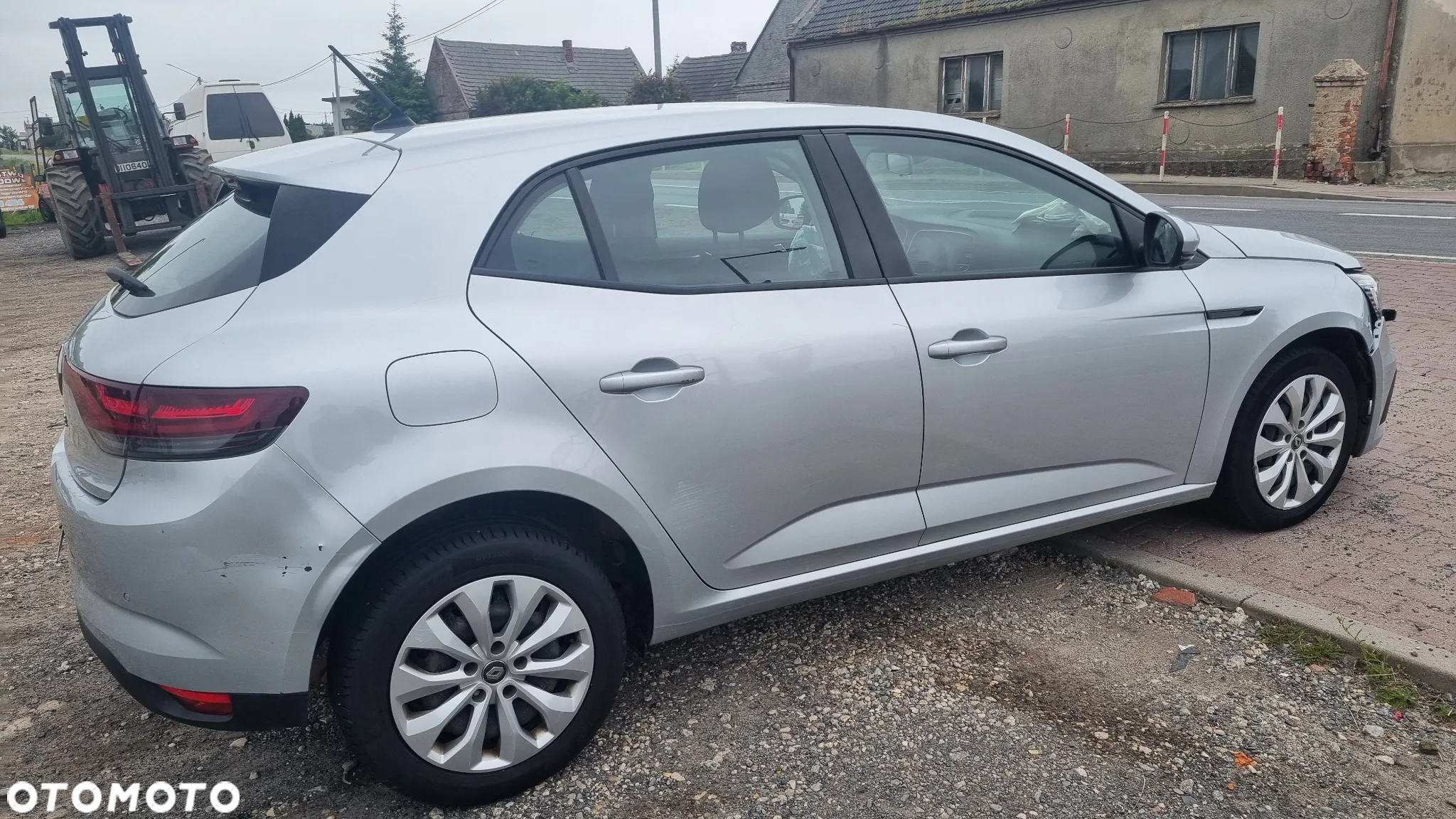 Renault Megane 1.5 Blue dCi Business - 5