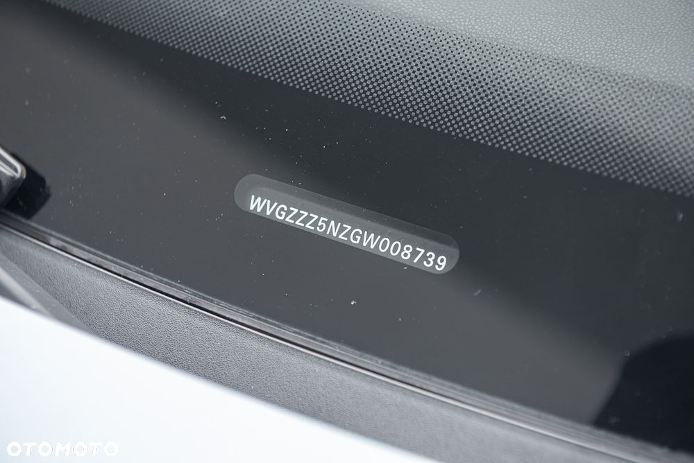 Volkswagen Tiguan - 33