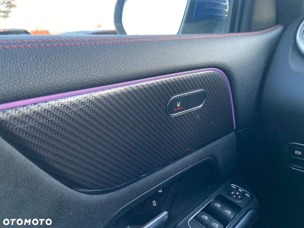 Mercedes-Benz GLA 200 AMG Line - 16