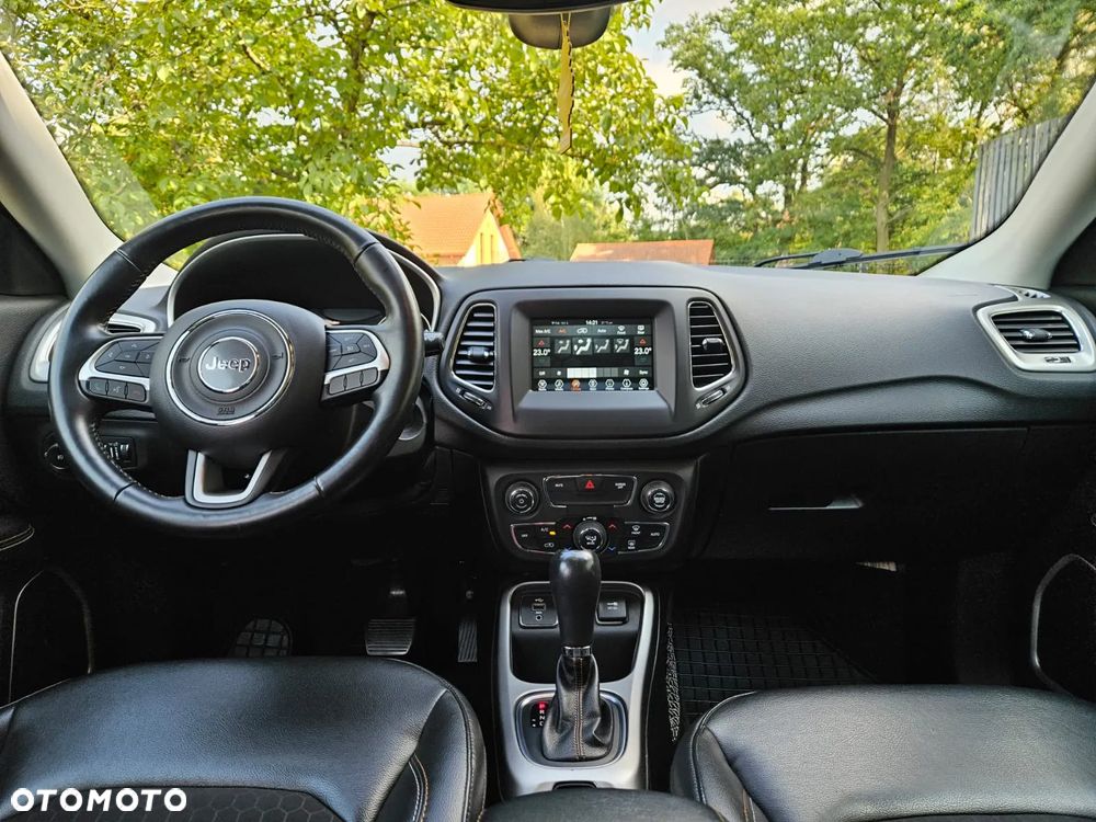 Jeep Compass - 15