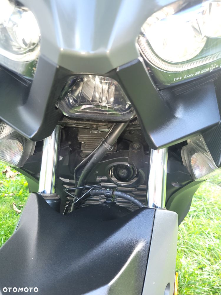 Yamaha X-max - 6
