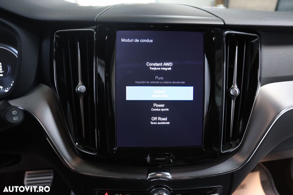 Volvo XC 60 T6 AWD Recharge Geartronic RDesign - 12
