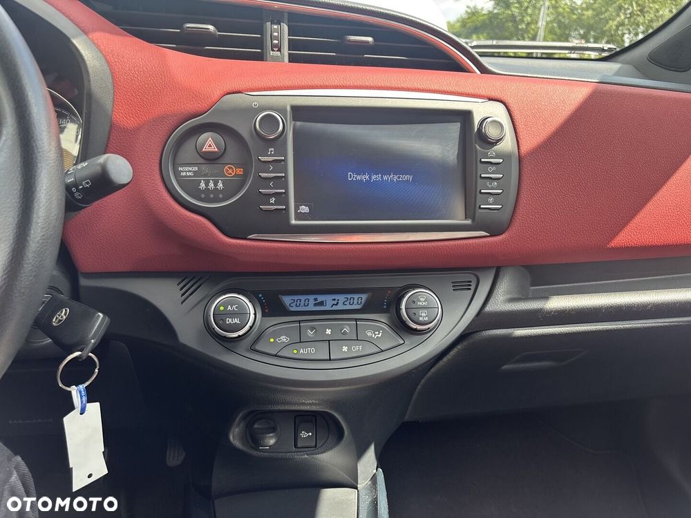 Toyota Yaris 1.5 Selection - 27