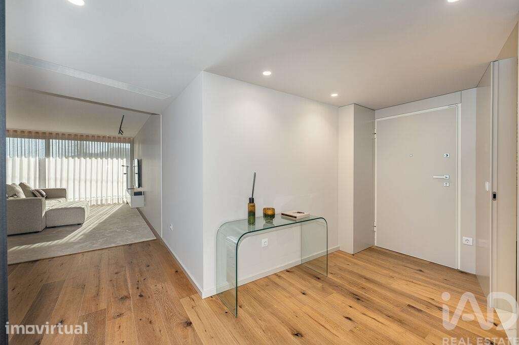 Apartamento T2 em São Félix da Marinha de 89,00 m2 - Grande imagem: 2/28