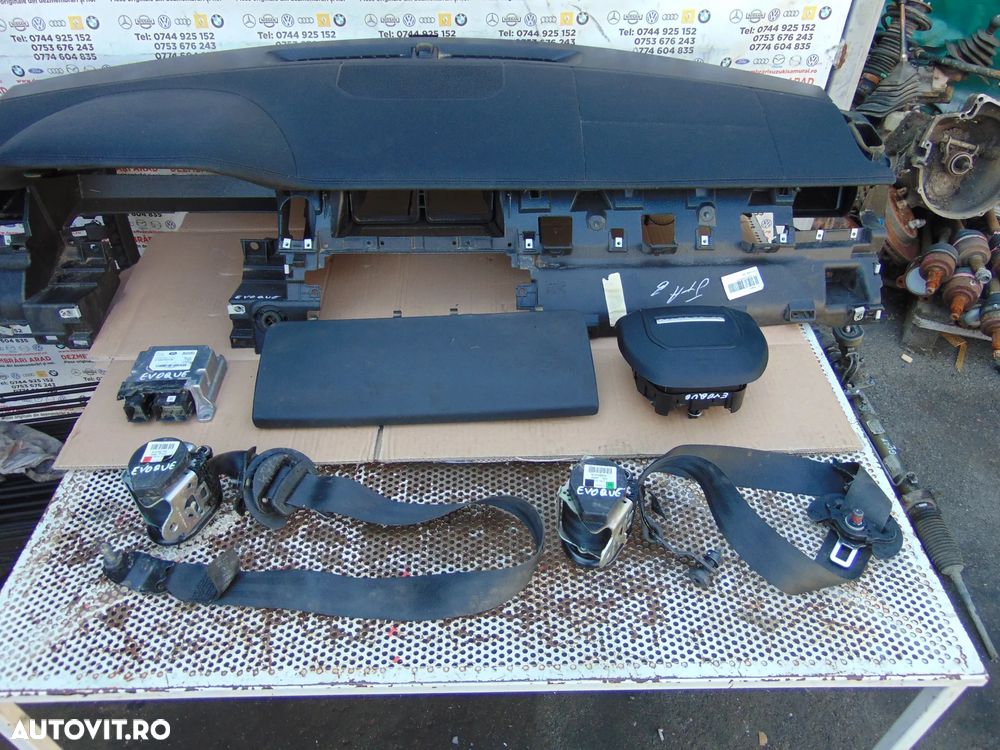 Plansa Bord Range Rover Evoque 2012-2018 aibag sofer pasager genunchi centuri stanga dreapta - 2