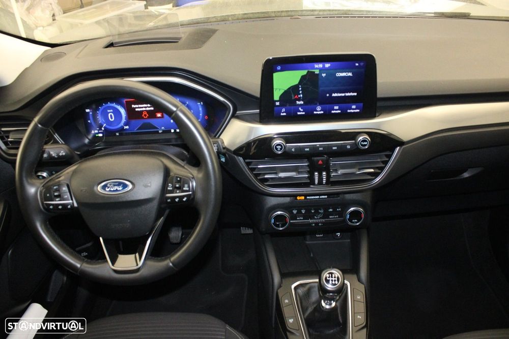 Ford Kuga 1.5 TDCi EcoBlue Titanium — fotografia 8