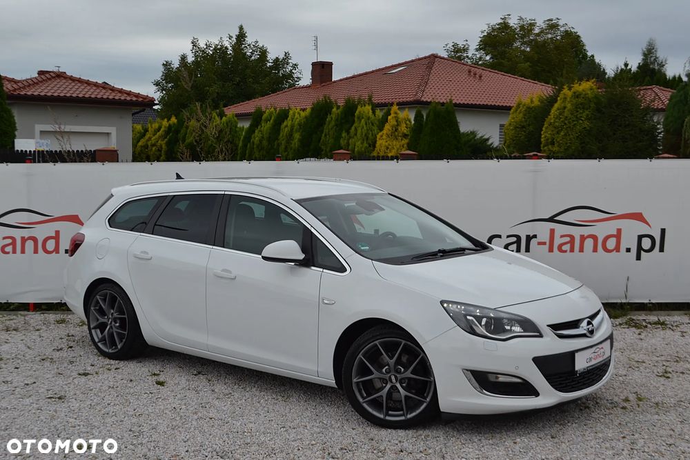 Opel Astra 2.0 CDTI DPF SportsTourer Edition - 3