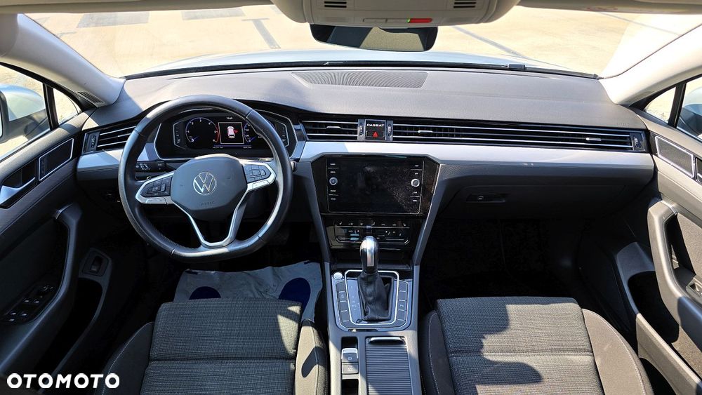Volkswagen Passat Variant 2.0 TDI EVO Business DSG - 2