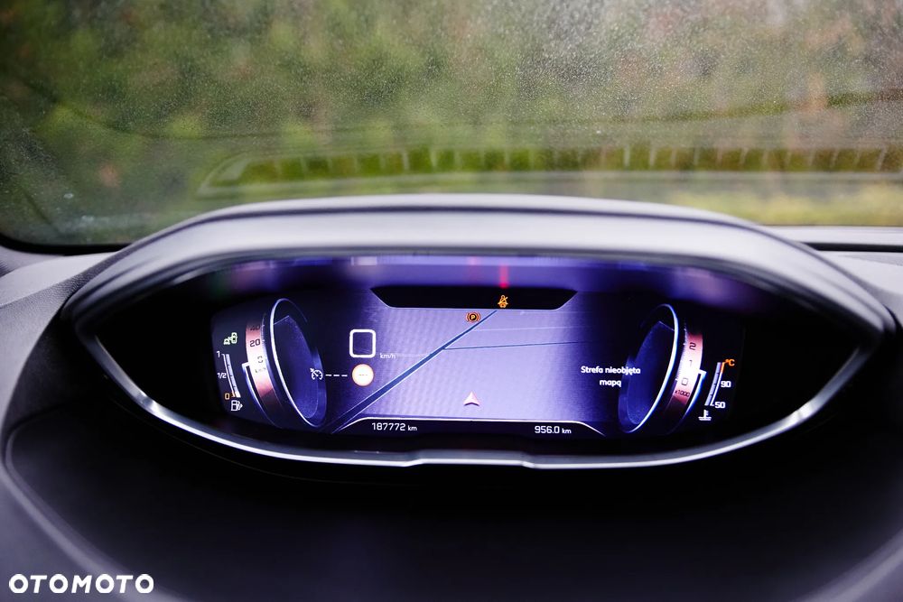 Peugeot 5008 1.6 BlueHDI Allure S&S - 15