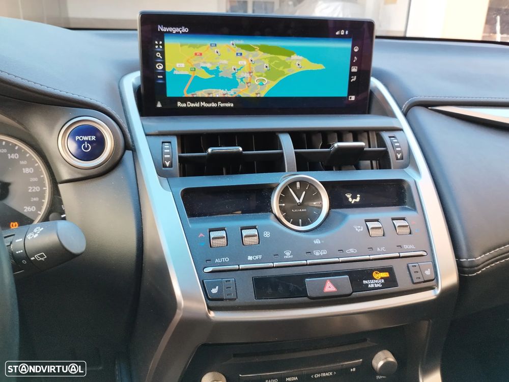 Lexus NX 300h Executive+ - 8