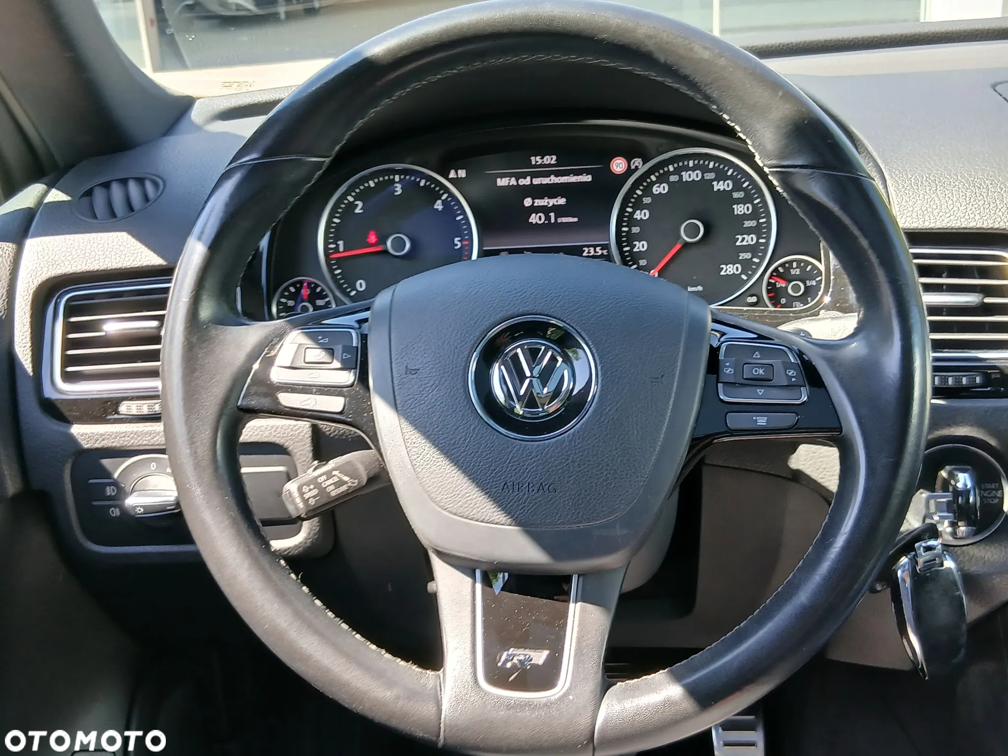 Volkswagen Touareg 3.0 V6 TDI BMT Perfectline R-Style - 12