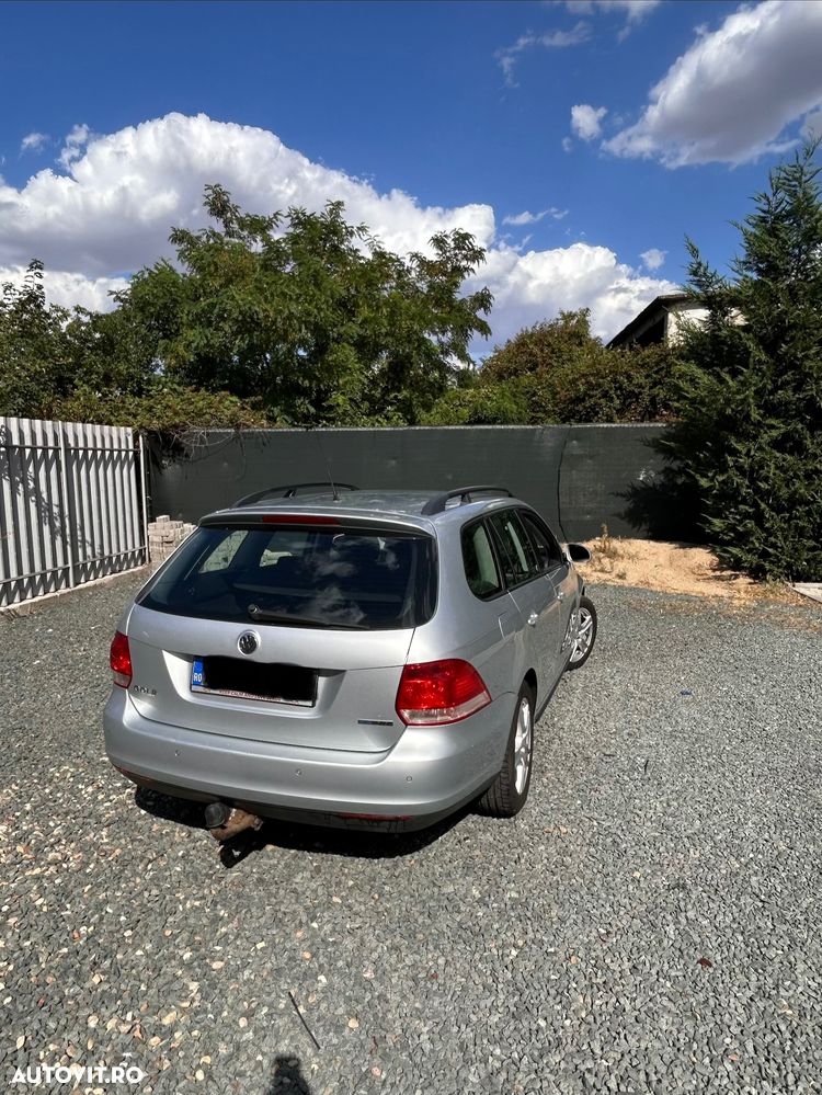 Volkswagen Golf 1.9 TDI BlueMotion Comfortline - 2
