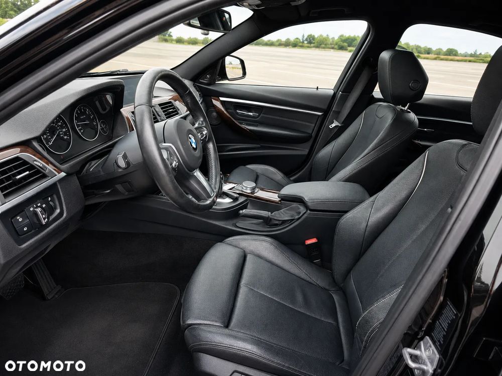 BMW Seria 3 330i GPF xDrive M Sport - 11