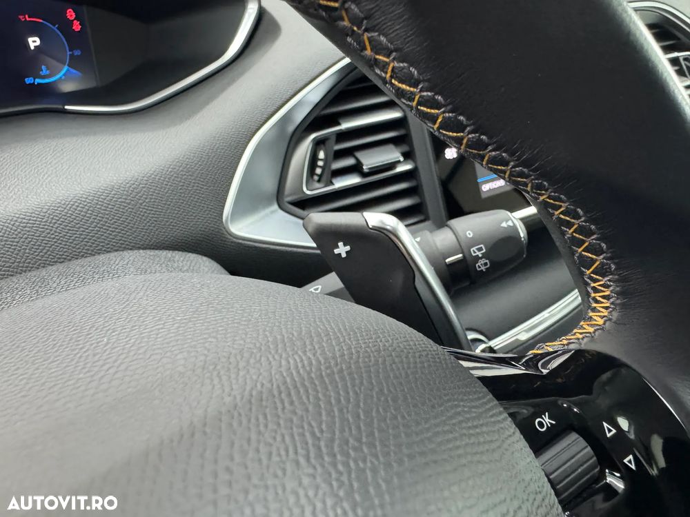 Peugeot 308 PureTech 130 EAT8 Allure Pack - 16