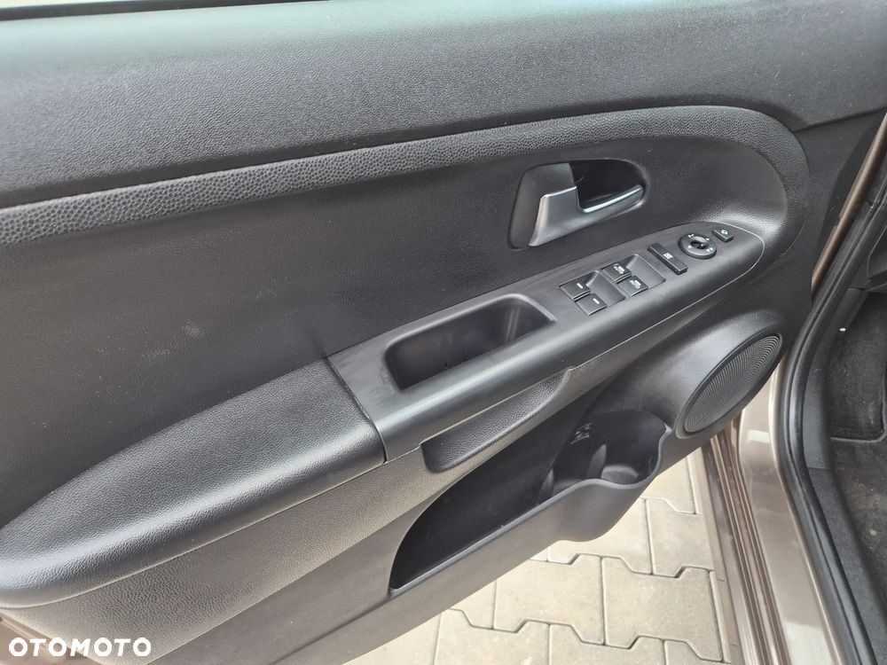 Kia Venga 1.4 CVVT Dream Team Edition - 17