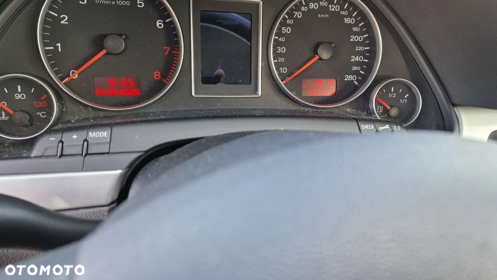 Audi A4 Avant - 8