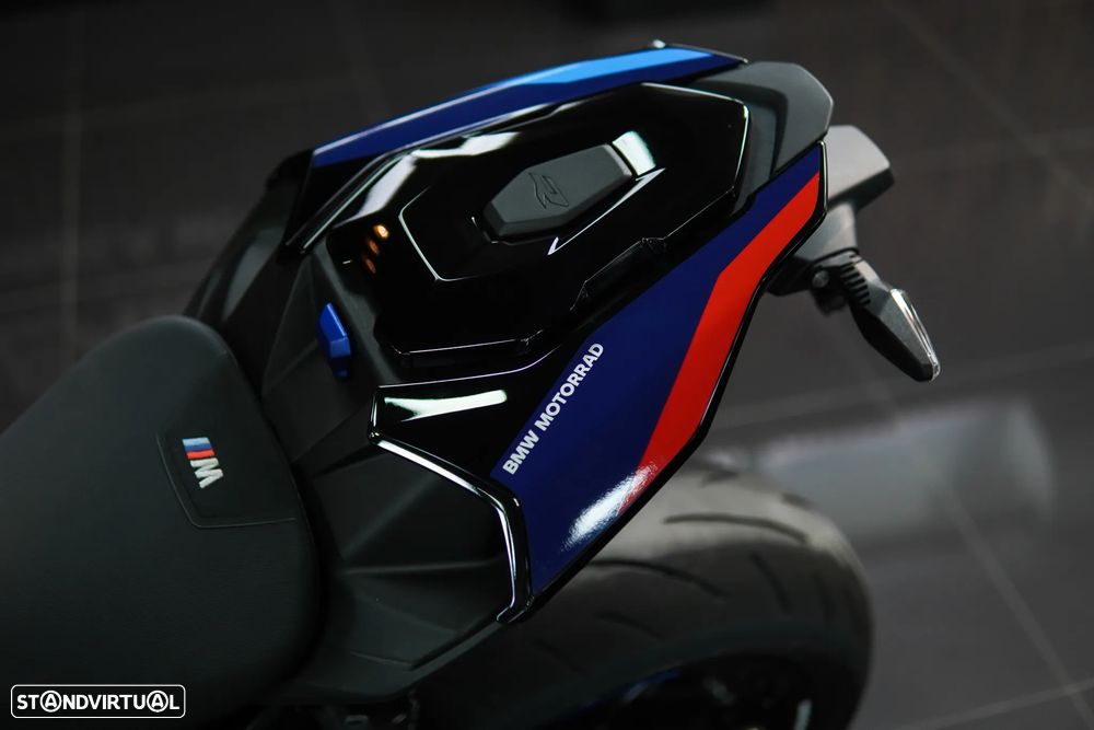 BMW M 1000 R M MOTORSPORT - 12