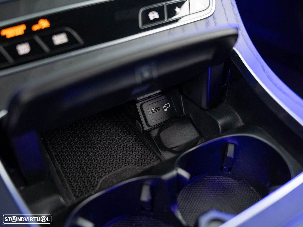 Mercedes-Benz E 300 de AMG Line - 28