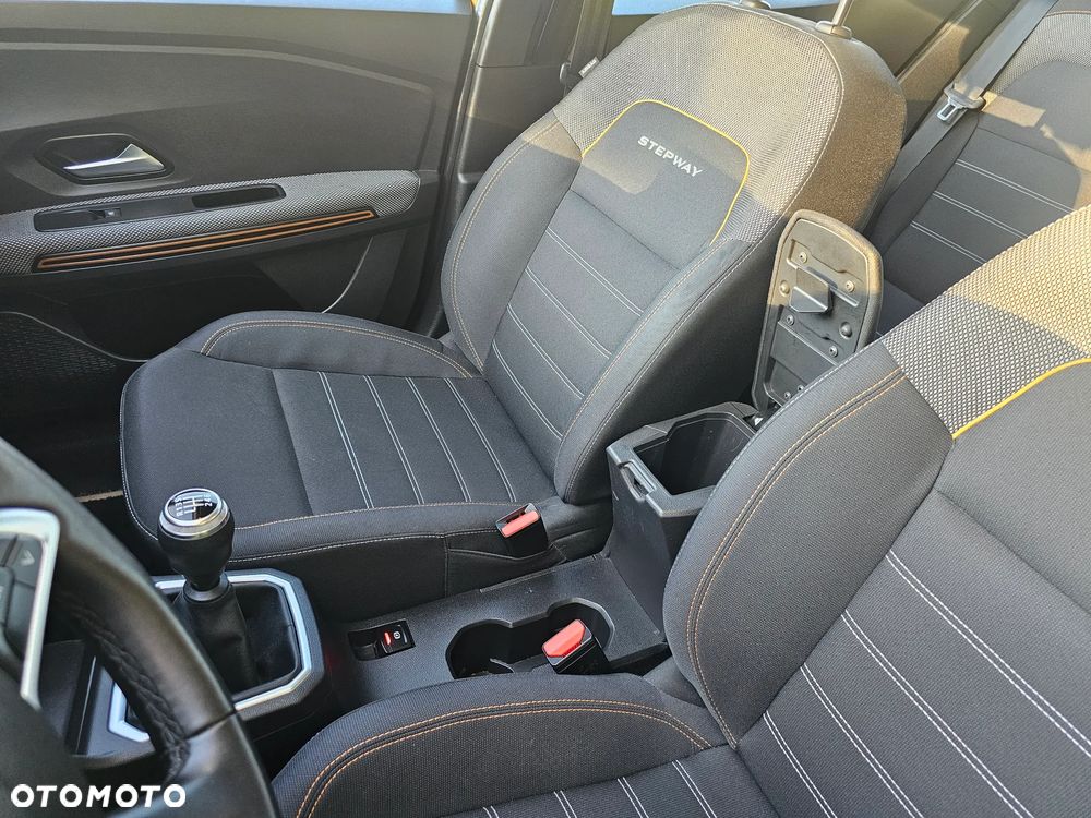 Dacia Sandero - 24