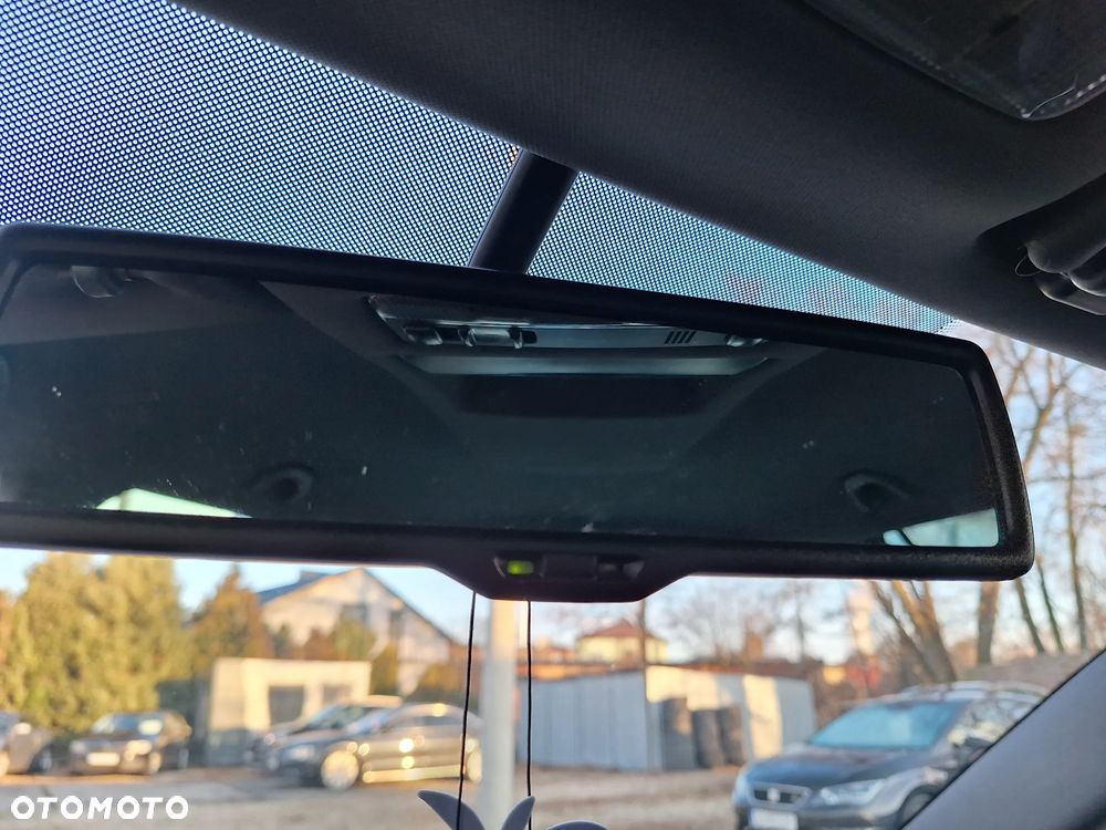 Skoda Octavia 2.0 TDI RS DSG - 33