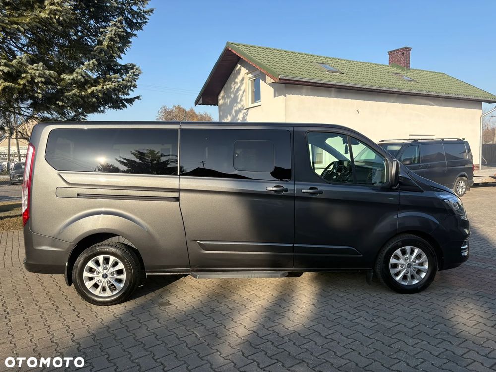 Ford Tourneo Custom - 8