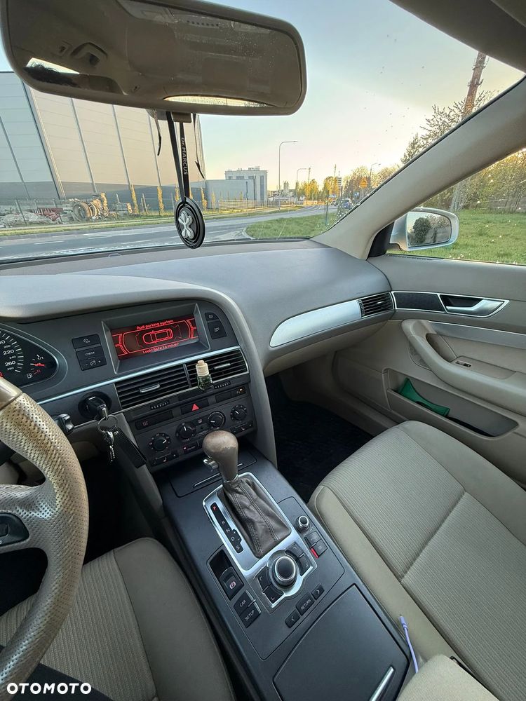 Audi A6 Avant 2.4 multitronic - 17